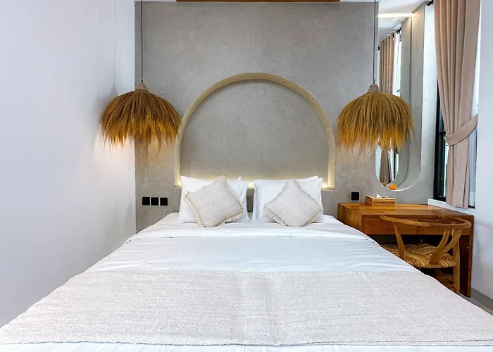 Casa Petak 4 - Charming 2br Tropical Villa, Bright & Modern In Pererenan فيلة