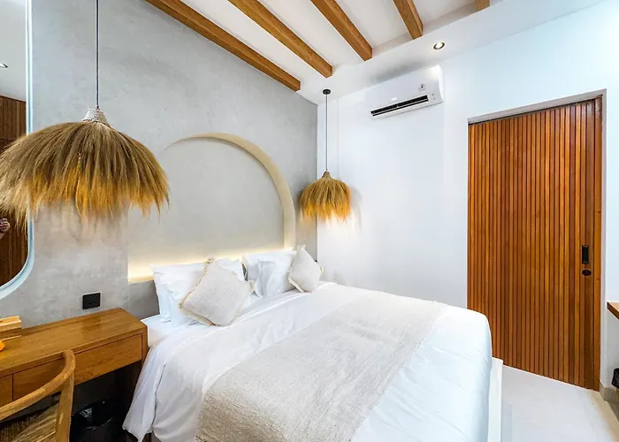 Casa Petak 4 - Charming 2br Tropical Villa, Bright & Modern In Pererenan * تْشانغو