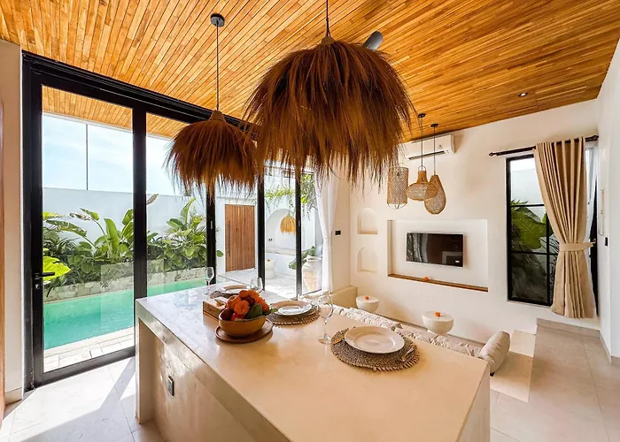 Casa Petak 4 - Charming 2br Tropical Villa, Bright & Modern In Pererenan *